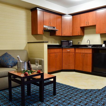 Fairfield Inn Hartford Airport Windsor Locks Buitenkant foto