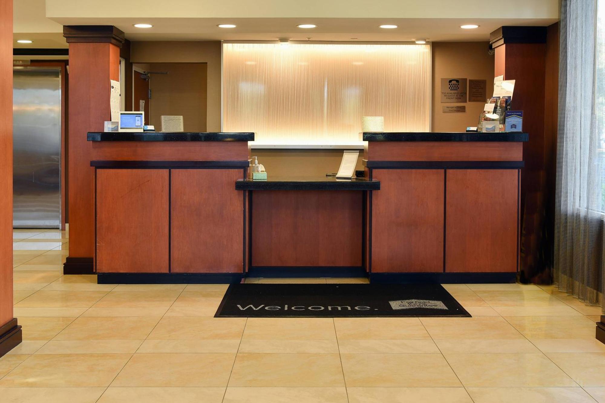 Fairfield Inn Hartford Airport Windsor Locks Buitenkant foto