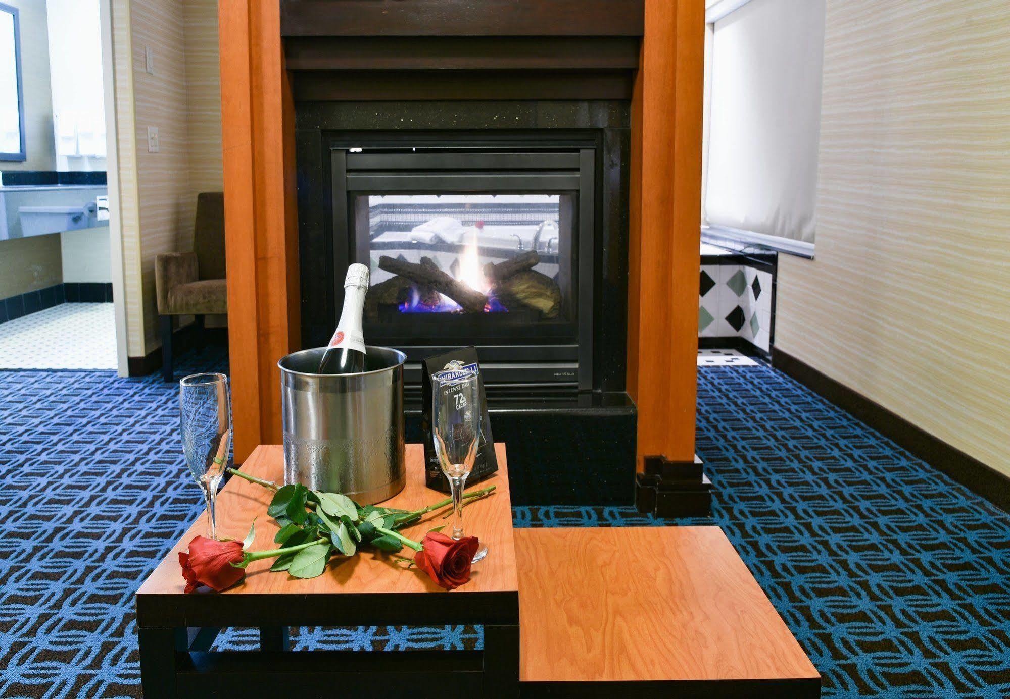 Fairfield Inn Hartford Airport Windsor Locks Buitenkant foto